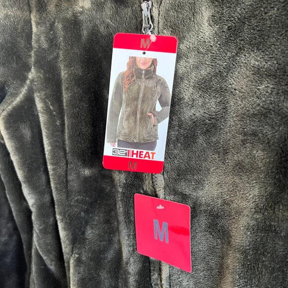 NWT Vegan Fur Olivine Zip Up Jacket - Picture 3 of 5